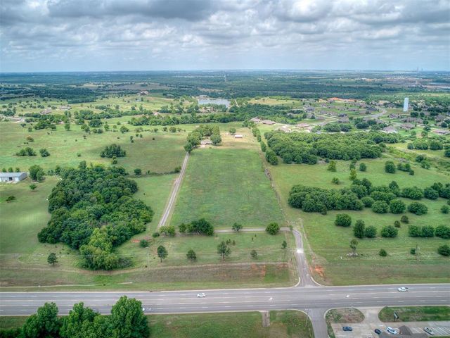 2305 NW 35th Pl, Newcastle, OK 73065