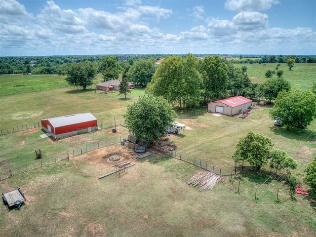 2305 NW 35th Pl, Newcastle, OK 73065