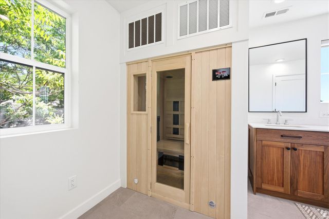 1604 E SHERMAN AVE, Salt Lake City, UT 84105