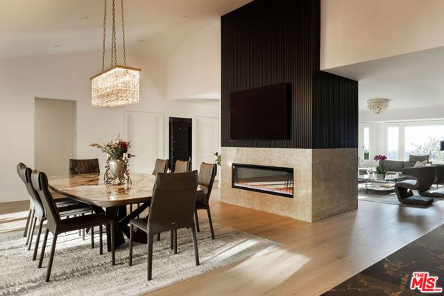 610 Estrellita Way, Los Angeles, CA 90049