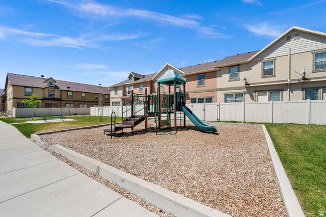 1584 N CATAGENA PKWY, Saratoga Springs, UT 84045