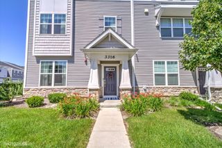 3316 Trillium Circle, Rolling Meadows, IL 60008