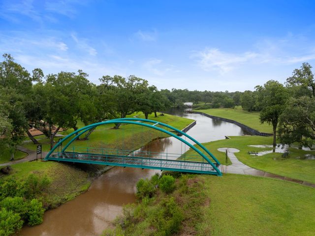 32610 Bayou Bend, Richwood, TX 77515