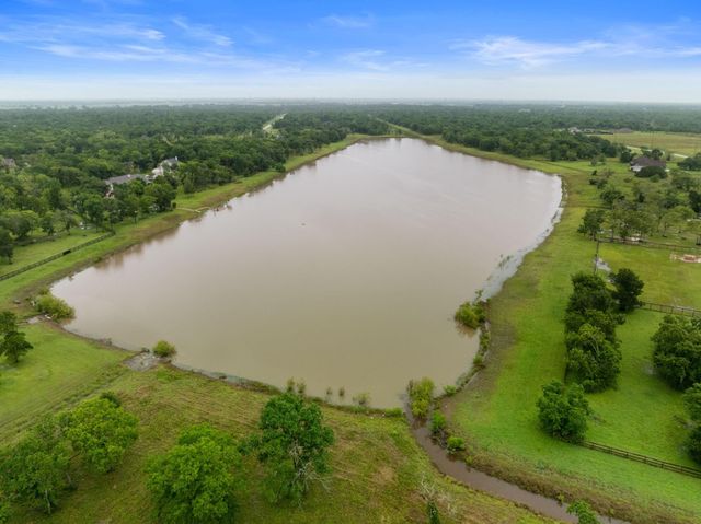 32610 Bayou Bend, Richwood, TX 77515