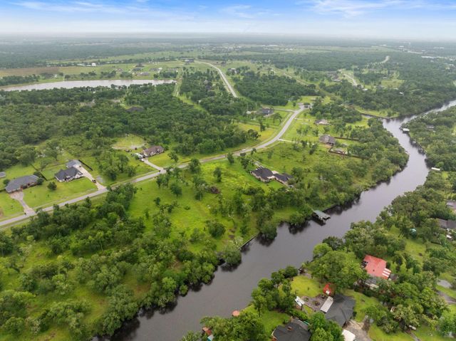 32610 Bayou Bend, Richwood, TX 77515