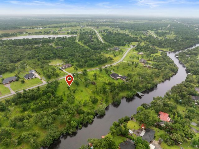 32610 Bayou Bend, Richwood, TX 77515