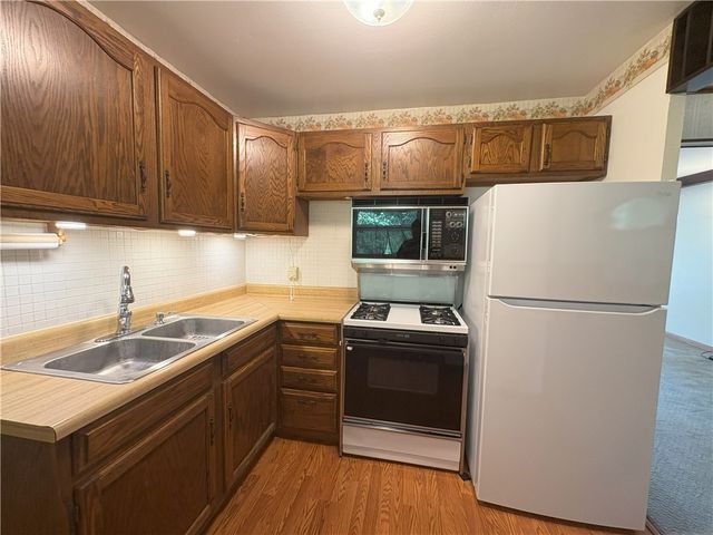 244 Sherwood Dr, Cranberry Twp, PA 16066