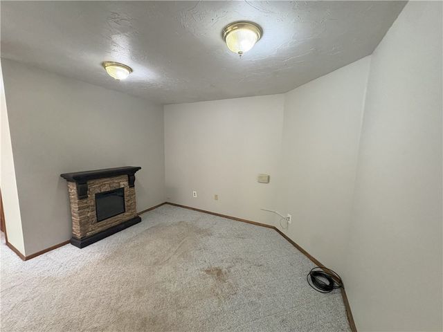 244 Sherwood Dr, Cranberry Twp, PA 16066