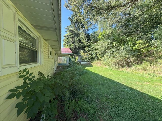 244 Sherwood Dr, Cranberry Twp, PA 16066