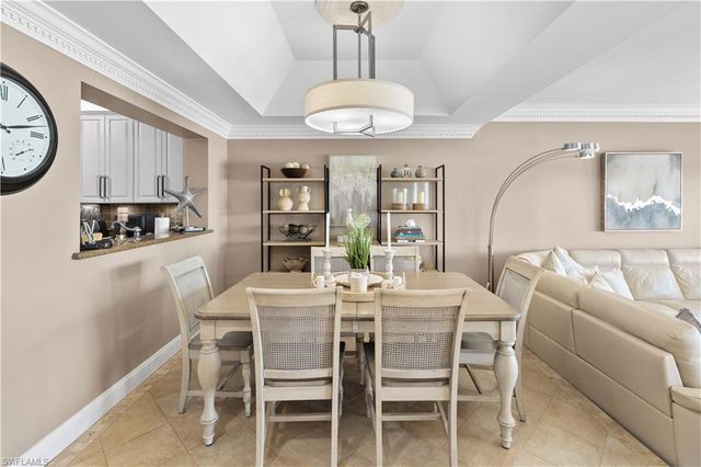 221 La Peninsula BLVD # 221, Naples, FL 34113