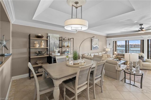 221 La Peninsula BLVD # 221, Naples, FL 34113