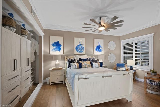 221 La Peninsula BLVD # 221, Naples, FL 34113