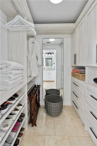 221 La Peninsula BLVD # 221, Naples, FL 34113