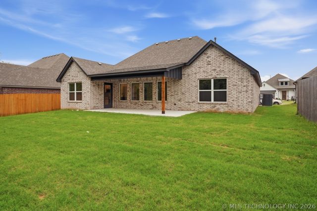 10721 S 281st East Avenue, Coweta, OK 74429