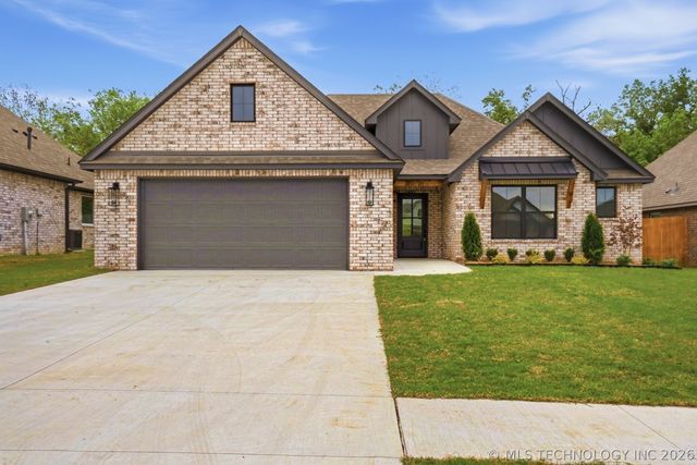 10721 S 281st East Avenue, Coweta, OK 74429