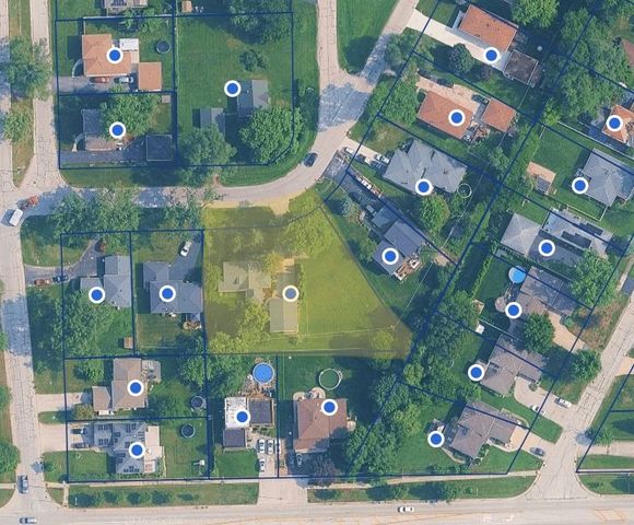 8331 W 102nd Place, Palos Hills, IL 60465