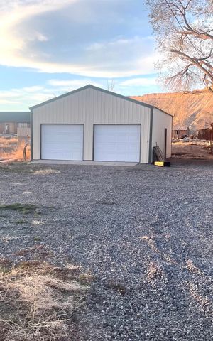 3374 G Road, Clifton, CO 81520