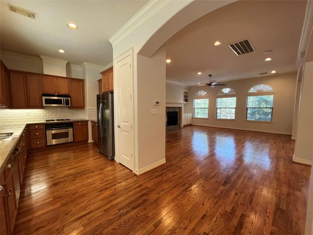 2807 Albany Street, Houston, TX 77006
