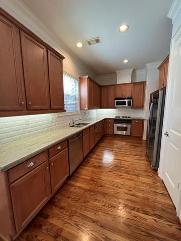 2807 Albany Street, Houston, TX 77006
