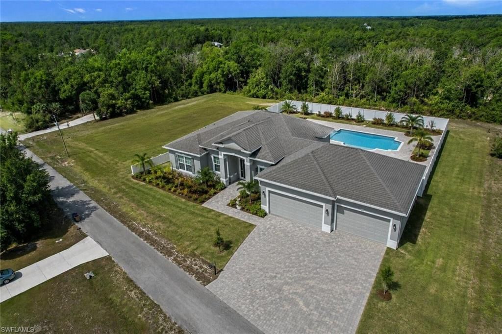 311 Scott AVE, LEHIGH ACRES, FL 33936 — photo 2