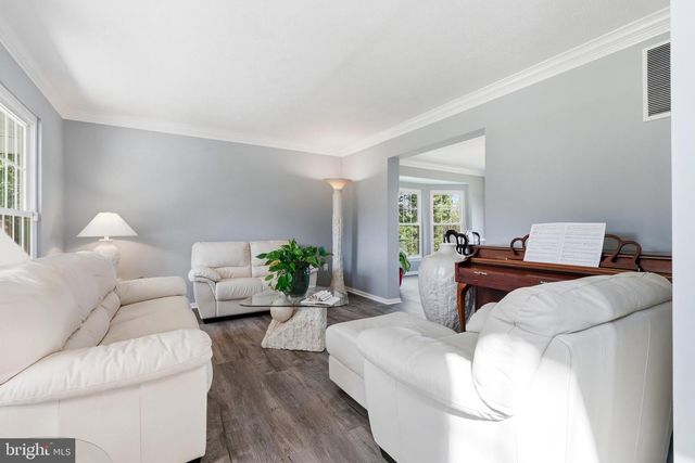 7 ZADOC CT, Woodstock, MD 21163