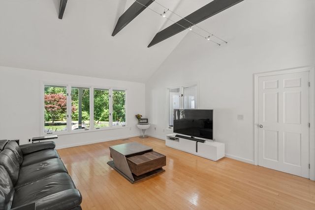 347 Green Street, Northborough, MA 01532