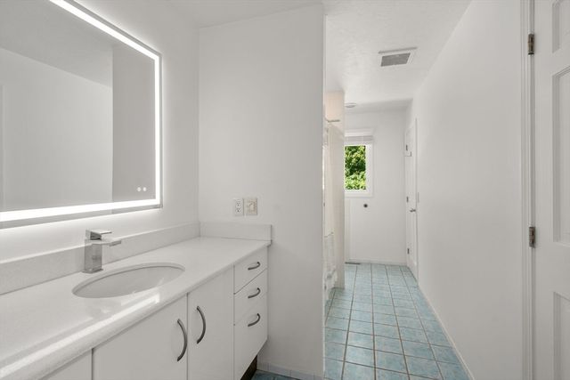 347 Green Street, Northborough, MA 01532
