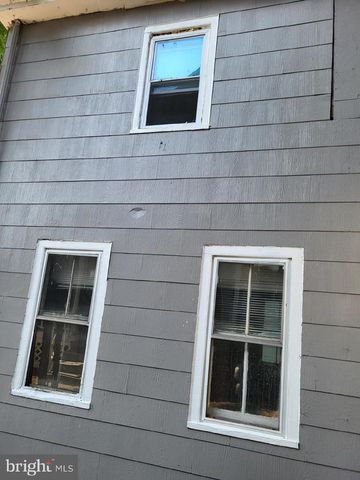 60 HANOVER ST, Pemberton, NJ 08068