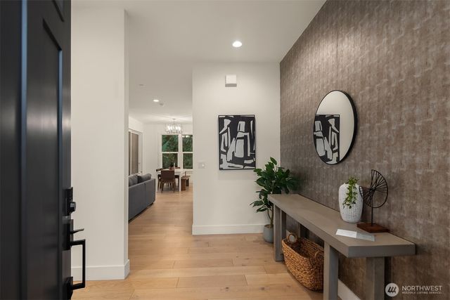 12105 NE 105th Street, Kirkland, WA 98033