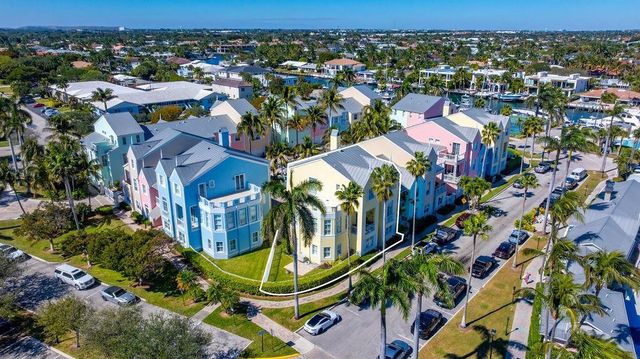 2825 Marina Circle 2825, Lighthouse Point, FL 33064