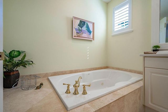 2825 Marina Circle 2825, Lighthouse Point, FL 33064