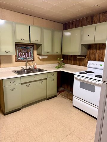 614 Woodward Ave, Kittanning Boro, PA 16201