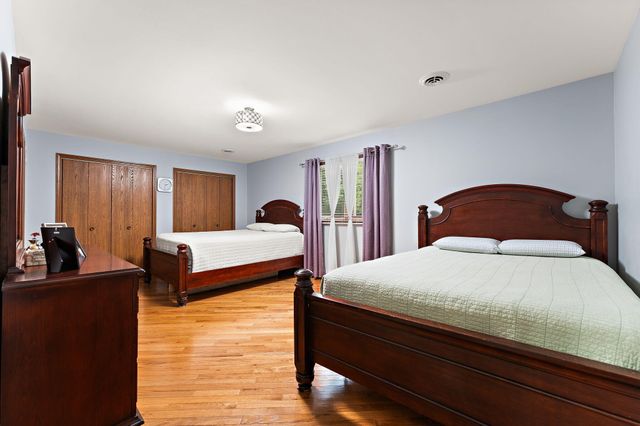 1546 Autumn Drive, Crown Point, IN 46307
