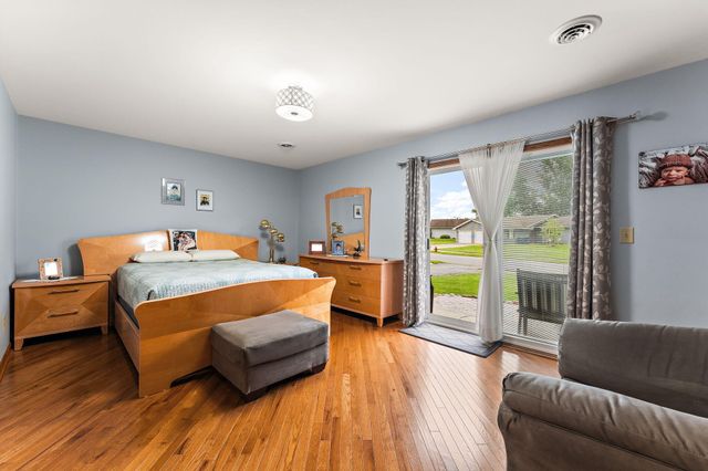 1546 Autumn Drive, Crown Point, IN 46307