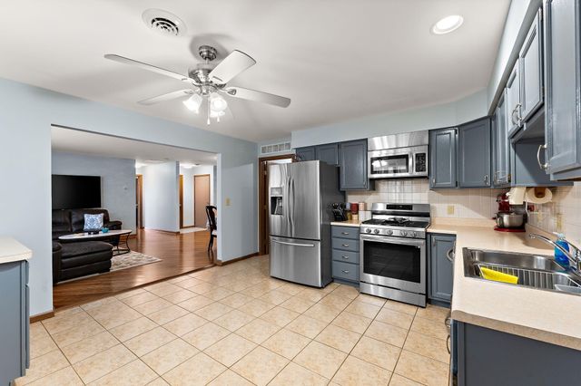 1546 Autumn Drive, Crown Point, IN 46307