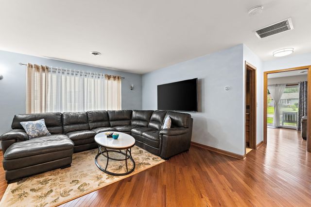 1546 Autumn Drive, Crown Point, IN 46307