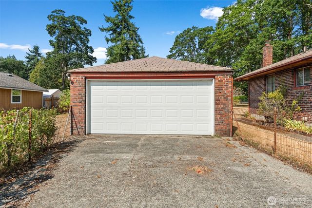 15202 Washington Avenue SW, Lakewood, WA 98498