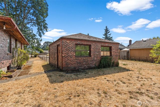 15202 Washington Avenue SW, Lakewood, WA 98498