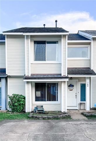 789 Quesnel DR, Virginia Beach, VA 23454