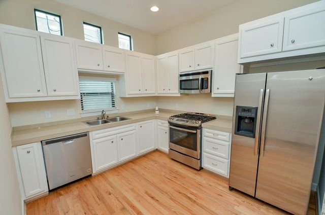 11315 S Main Street 301, Houston, TX 77025