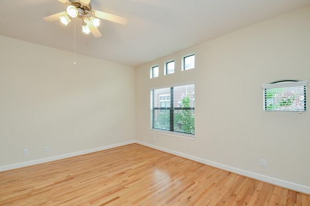 11315 S Main Street 301, Houston, TX 77025