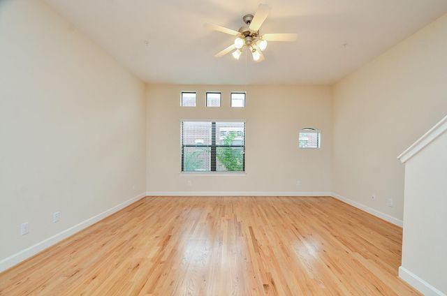 11315 S Main Street 301, Houston, TX 77025