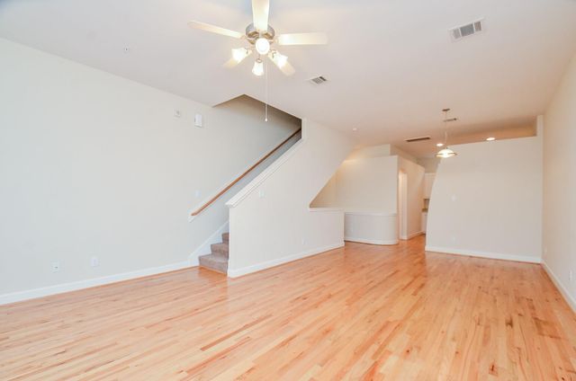 11315 S Main Street 301, Houston, TX 77025