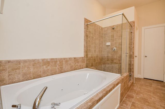 11315 S Main Street 301, Houston, TX 77025