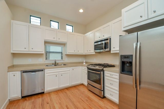 11315 S Main Street 301, Houston, TX 77025