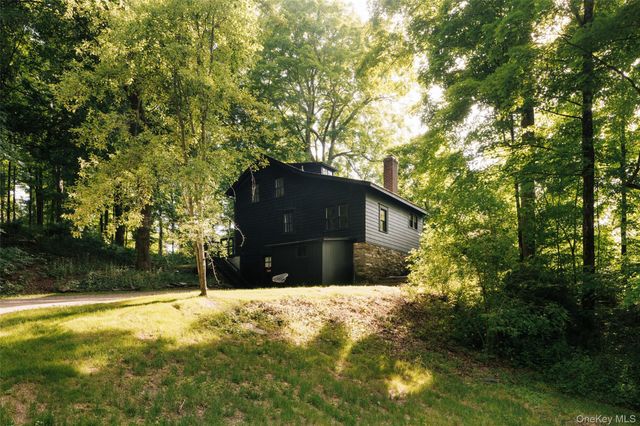 4918 Route 82, Salt Point, NY 12578