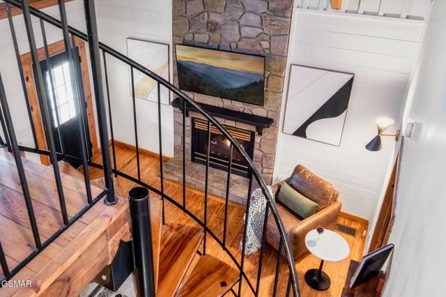 1008 Walini Way, Sevierville, TN 37876