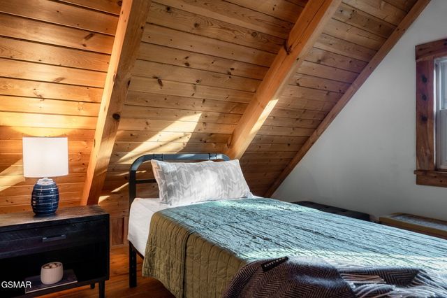 1008 Walini Way, Sevierville, TN 37876