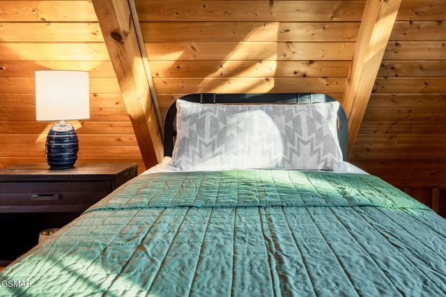 1008 Walini Way, Sevierville, TN 37876