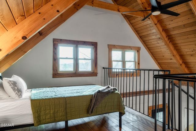 1008 Walini Way, Sevierville, TN 37876